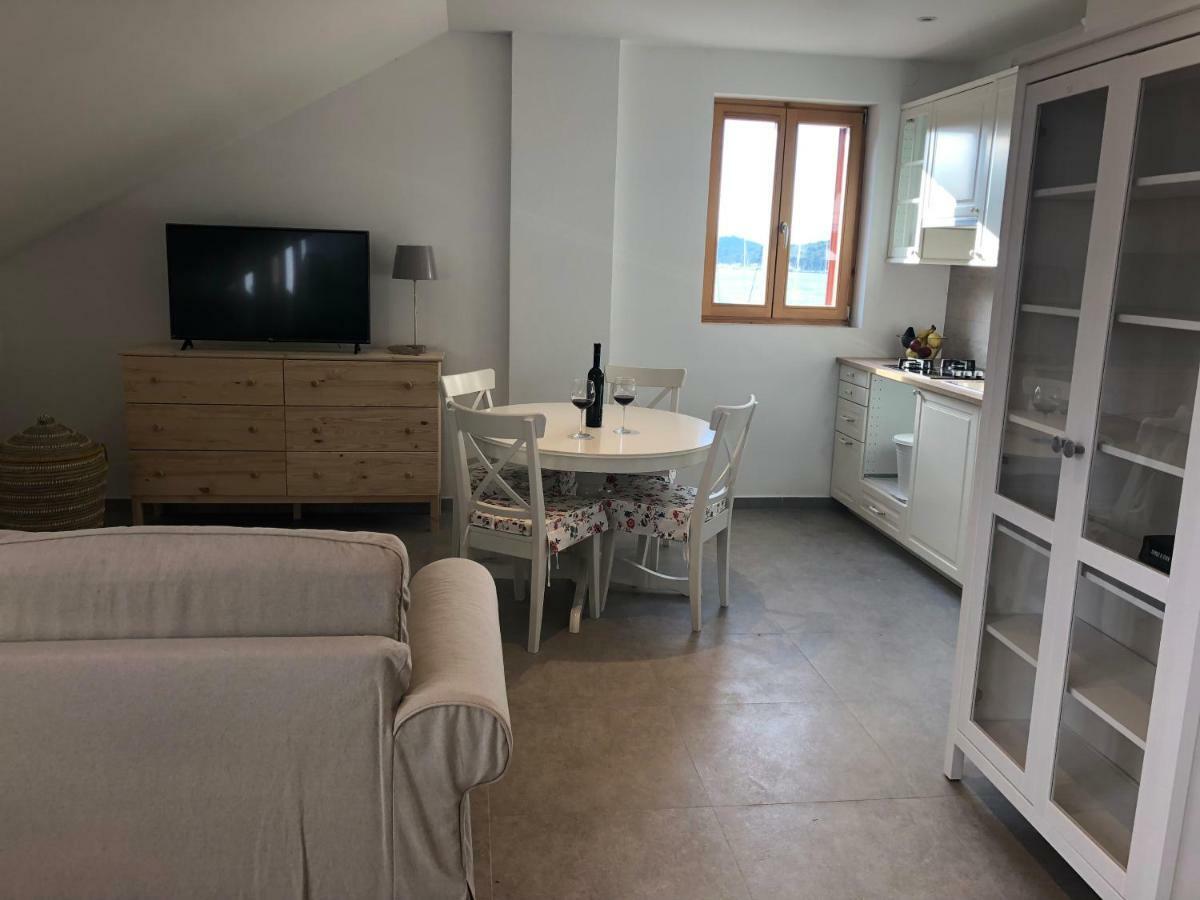 Buga Apartment In Center Of Mali Lošinj Buitenkant foto