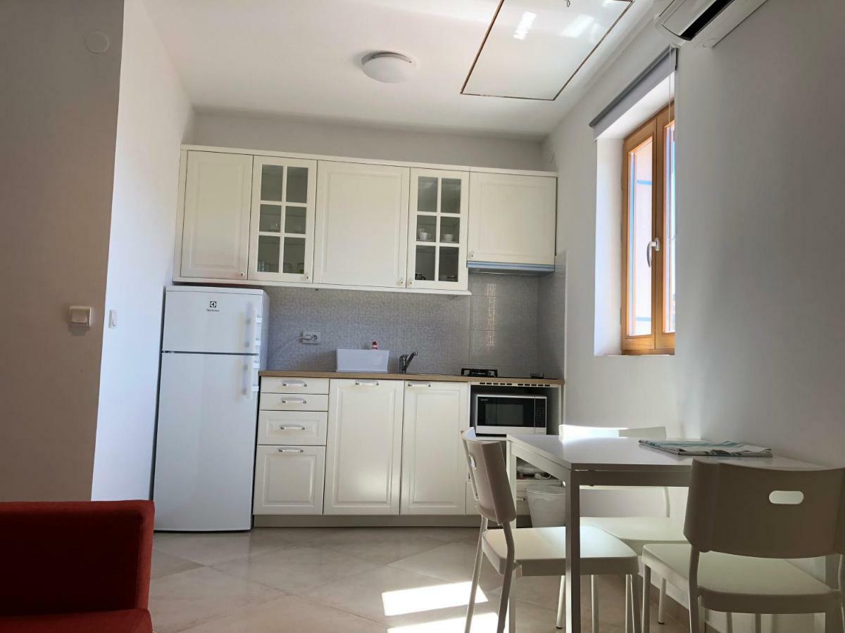 Buga Apartment In Center Of Mali Lošinj Buitenkant foto