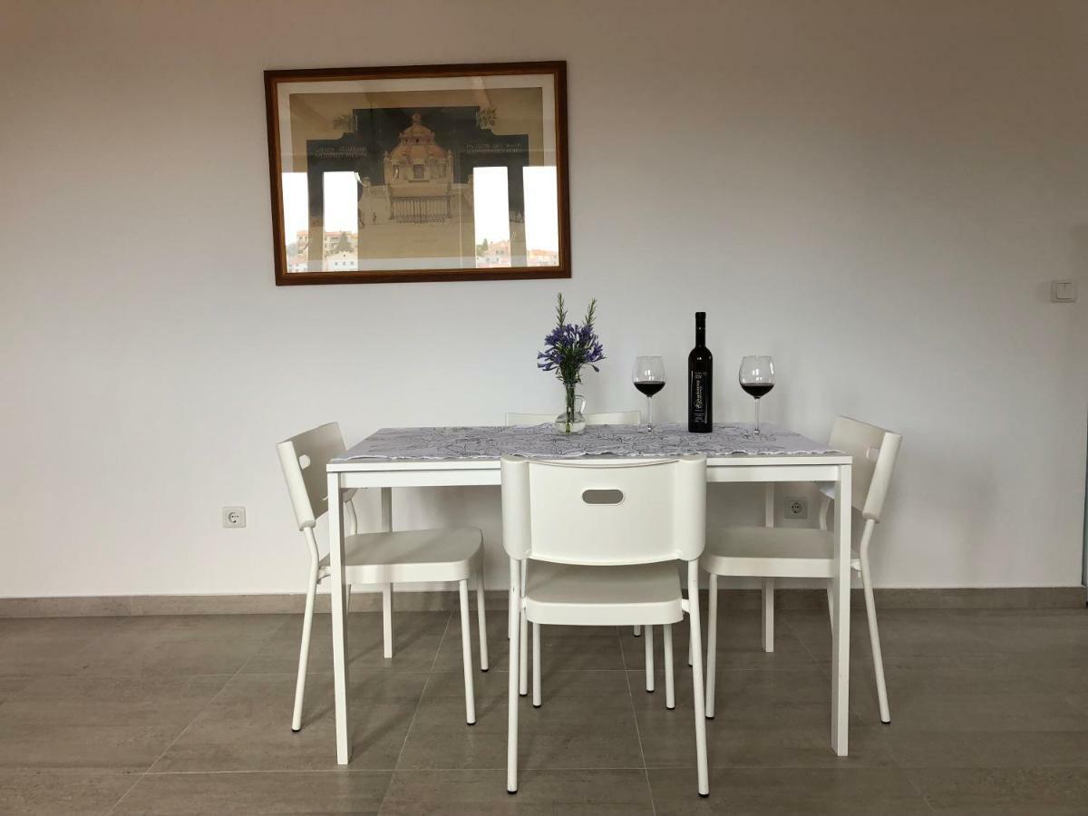 Buga Apartment In Center Of Mali Lošinj Buitenkant foto