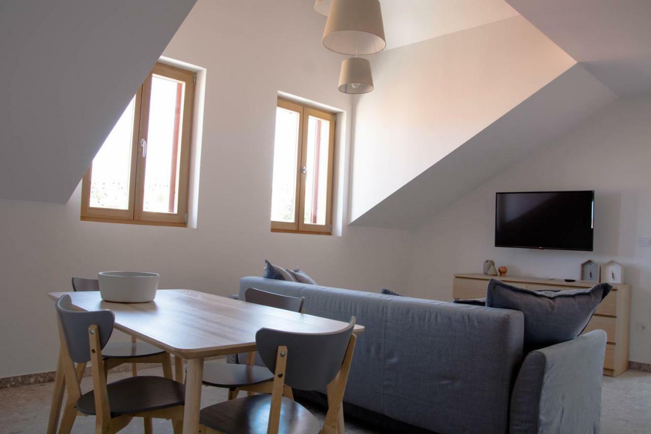 Buga Apartment In Center Of Mali Lošinj Buitenkant foto